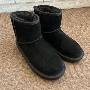 Koolaburra by UGG | Kids Koola Mini Boot | size 1 kids
